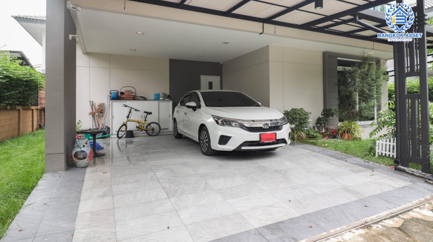 *****บ้านเดี่ยวมือสองนนทบุรี ม.คาซ่าพรีเมี่ยม ราชพฤกษ์-พระราม5 แบรนด์คุณภาพ Q.House เนื้อที่ 55.70 ตร.ว. บ้านสวยพร้อมเข้าอยู่ ต่อเติมห้องเอนกประสงค์พร้อมใช้งาน ฟังก์ชัน 4 ห้องนอน 3 ห้องน้ำ 2 ที่จอดรถ เชื่อมต่อถนนราชพฤกษ์, ถนนรัตนาธิเบศร์, ถนนบางกรวย-ไทรน้อย ใกล้เซ็นทรัลเวสต์เกต จองเลย!